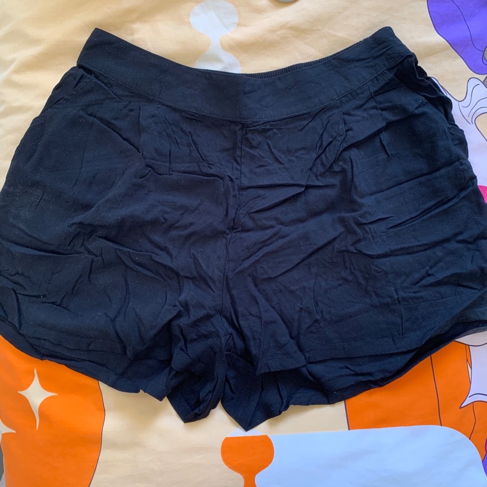 3/$15 Decree // High waisted shorts